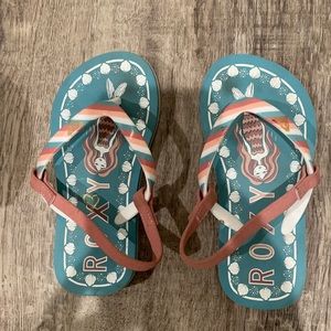 Roxy sandals